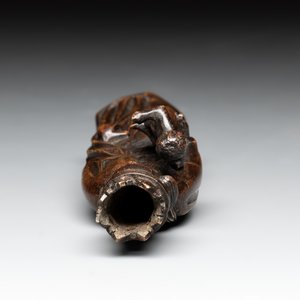 A bronze 'crowned Madonna with child' lustre ornament, Flanders, 16th C. — photo 5