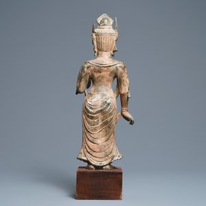 A bronze figure of a deity, Southeast Asia, 18/19th C. — photo 4