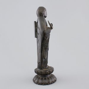 A bronze figure of a Guanyin on lotus flower, Ming Dynasty, 16/17th C — 照片 2