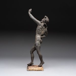 A bronze 'Grand Tour' figure of 'The Dancing Faun of Pompeii', Italy, 19th C. — photo 3