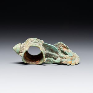 A bronze Khmer Bayon-style hanging hook from a palanquin, Angkor period, 12/13th C. — photo 5