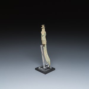 A bronze Khmer dagger, Cambodia, probably Angkor period, 12th C. — 照片 1
