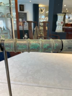 A bronze Khmer palanquin fitting, Cambodia or Thailand, probably Angkor period, 13th C. — foto 5