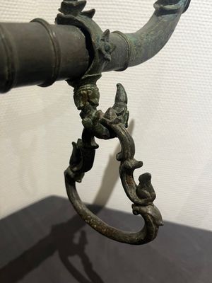 A bronze Khmer palanquin fitting, Cambodia or Thailand, probably Angkor period, 13th C. — 照片 11