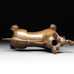 A bronze lion-form aquamanile and two rooster-form aquamanilia, one chromed, Germany, 19th C. — 照片 13