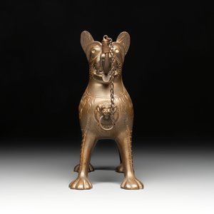A bronze lion-form aquamanile and two rooster-form aquamanilia, one chromed, Germany, 19th C. — 照片 10