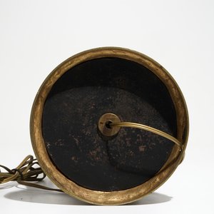 A bronze-mounted Chinese famille verte rouleau vase, transformed into a lamp, 19/20th C. — photo 5