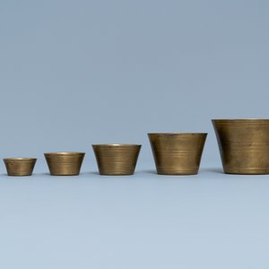 A bronze nest of weights, Nuremberg, Germany, 17th C. — photo 9