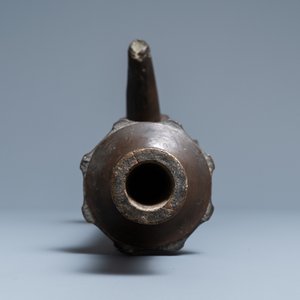 A bronze portable 'Lantaka' cannon, Indonesia or Malaysia, 17/18th C. — photo 7