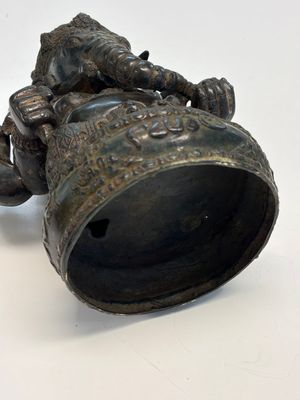 A bronze sculpture of Ganesh, 20th C. — photo 22