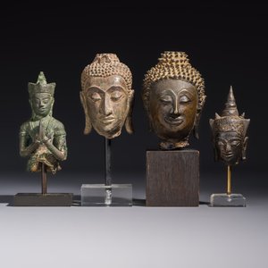 A bronze standing Buddha, a torso of Buddha and four heads of Buddha, Thailand, 17/18th C. — photo 8