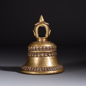 A bronze temple bell or Ghanta, Tibet or Nepal, 18/19th C. — foto 1