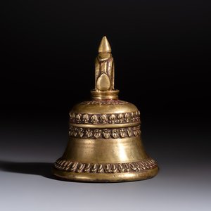 A bronze temple bell or Ghanta, Tibet or Nepal, 18/19th C. — foto 2