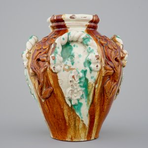 A brown and green glazed relief decorated vase, Saintonge, France, 18th C. — photo 3