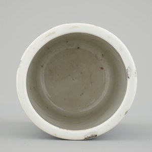 A brush pot with dragons in blue and white Chinese porcelain, 19th C. — photo 5