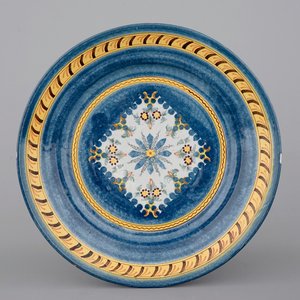 A Brussels faience blue-ground plate with floral decoration, 18th C. — photo 1
