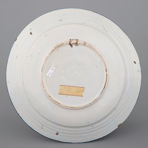 A Brussels faience blue-ground plate with floral decoration, 18th C. — photo 2