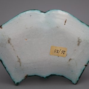A Brussels faience butterfly-shaped condiment plate, 18th C. — photo 2