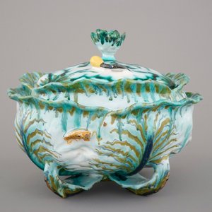 A Brussels faience cabbage shaped tureen and cover, 18th C. — 照片 2