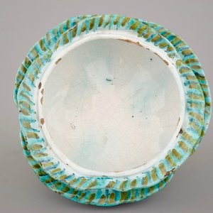 A Brussels faience cabbage shaped tureen and cover, 18th C. — 照片 6