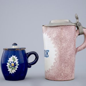 A Brussels faience dish, a beer stein and a mustard jar, 18th C. — 照片 4