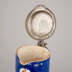 A Brussels faience pewter-mounted jug, 18th C. — 照片 6