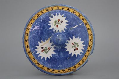 A Brussels faience two-handled sugar jar, ca. 1800