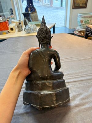 A Burmese bronze Buddha, 17/18th C. — 照片 3