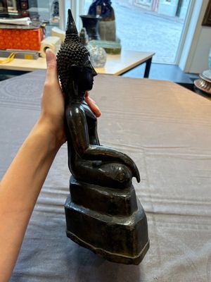 A Burmese bronze Buddha, 17/18th C. — 照片 4