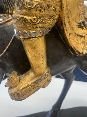 A Burmese gilt-lacquered Nat horse rider, 19/20th C. — photo 10