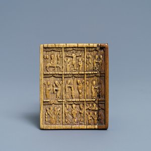 A Byzantine walrus ivory relief depicting the Dodekaorton or Twelve Great feasts in the Eastern Orthodox Church, Novgorod, Russia, 13/15th C. — 照片 1