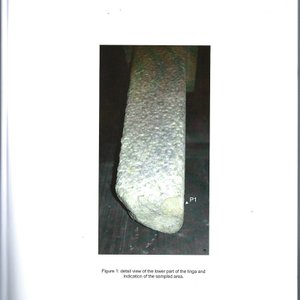 A Cambodian gray sandstone linga, pre-Angkor, 7/8th C. — photo 11