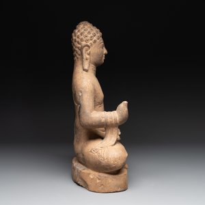 A Cambodian sandstone Buddha, pre-Angkor, 7/8th C. — photo 5