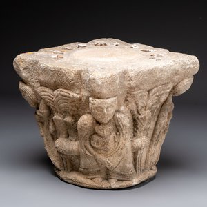 A carved figurative sandstone capital, France or Spain, probably 14th C. — photo 1