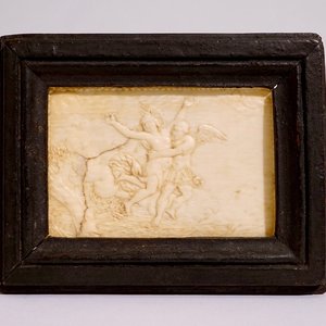 A carved ivory plaque "Boreas abducting Oreithyia", Italy, 16/17th C. — photo 1
