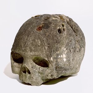 A carved limestone model of a skull or Memento Mori, 16th C. — photo 1