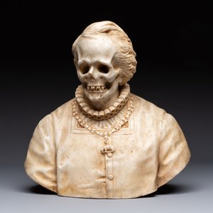 A carved marble 'Vanitas' or 'Memento Mori' bust, Italy, 18/19th C. — foto 1