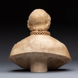A carved marble 'Vanitas' or 'Memento Mori' bust, Italy, 18/19th C. — foto 4