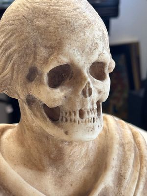 A carved marble 'Vanitas' or 'Memento Mori' bust, Italy, 18th C. — photo 2