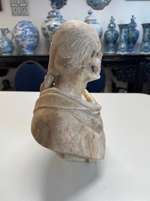 A carved marble 'Vanitas' or 'Memento Mori' bust, Italy, 18th C. — photo 3