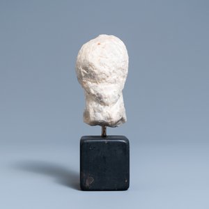 A carved stone head of a man, probably France, 15th C. — 照片 4