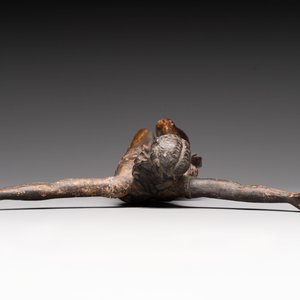 A carved wooden Corpus Christi with traces of polychromy, Spain, 16/17th C. — 照片 3