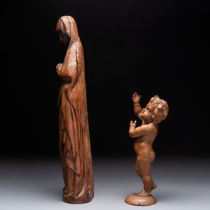 A carved wooden figure of the Virgin Mary and an oak figure of the Christ Child, France and Low Countries, 19th C. — 照片 4