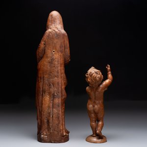 A carved wooden figure of the Virgin Mary and an oak figure of the Christ Child, France and Low Countries, 19th C. — 照片 5