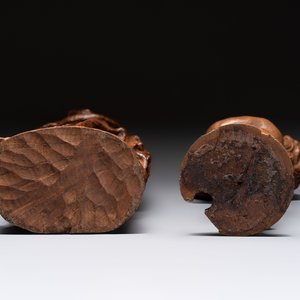 A carved wooden figure of the Virgin Mary and an oak figure of the Christ Child, France and Low Countries, 19th C. — 照片 8