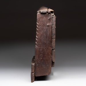 A carved wooden religious shrine depicting the martyrdom of Saint Erasmus of Formia, Germany, 17/18th C. — photo 2