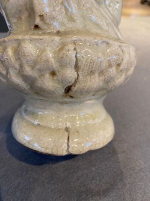 A celadon-glazed figure of Quan Am, North-Vietnam, 17/18th C. — photo 6