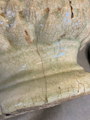 A celadon-glazed figure of Quan Am, North-Vietnam, 17/18th C. — photo 10