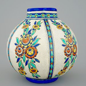 A Charles Catteau crackle glazed vase with floral decoration for Boch Kéramis, 1st half 20th C. — photo 2