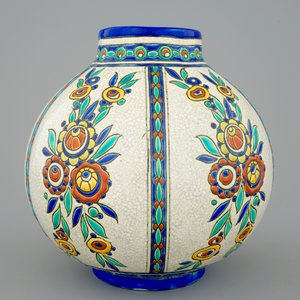 A Charles Catteau crackle glazed vase with floral decoration for Boch Kéramis, 1st half 20th C. — photo 3